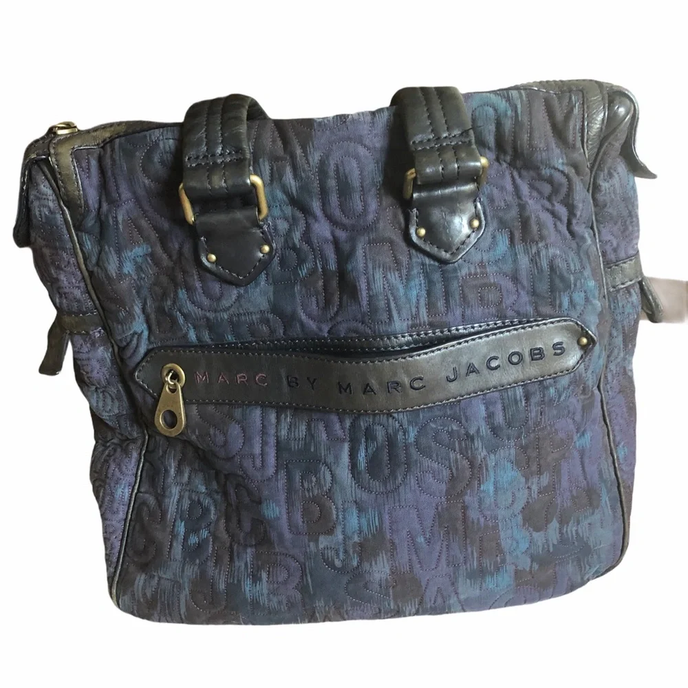 MARC BY MARC JACOBS Logo Quilted Canvas Tote - Picture 5 of 16